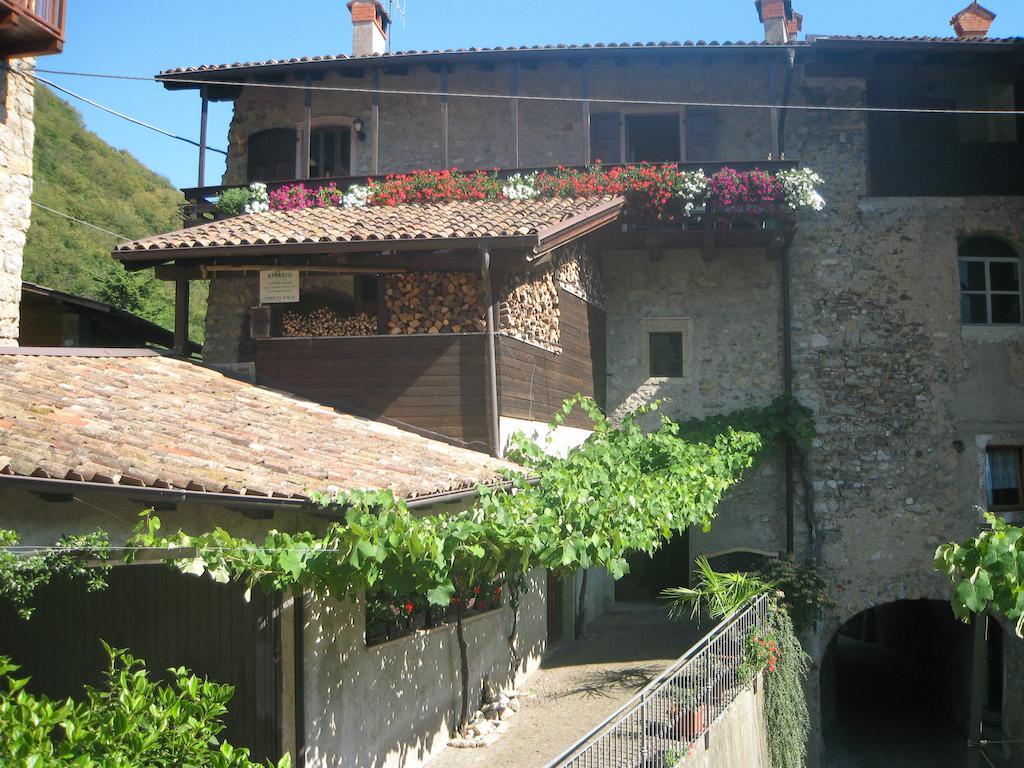 Casa Calvola Holiday Home Tenno Exterior photo